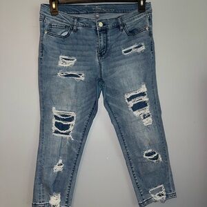 Soho Blue Ankle Cropped Jeans with Distressed Details